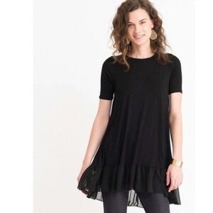 5/$30 Agnes & Dora Elegant Black Tunic with Ruffle Hem M